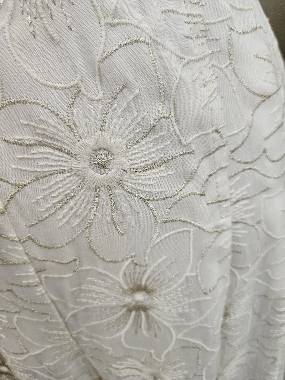 Cream And Gold Embroidered Jumpsuit - Picture 6 of 10